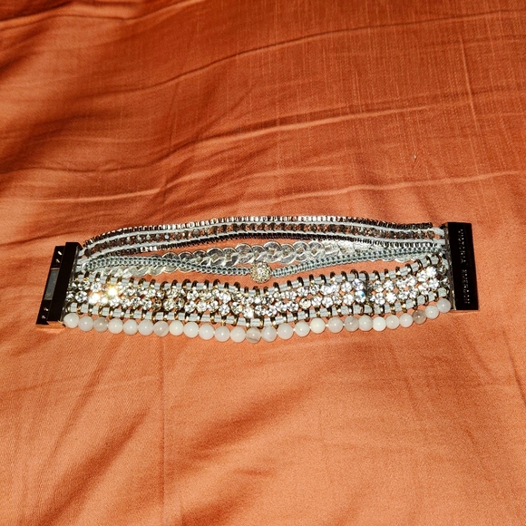 Victoria Emerson large cuff bracelet - Picture 1 of 4
